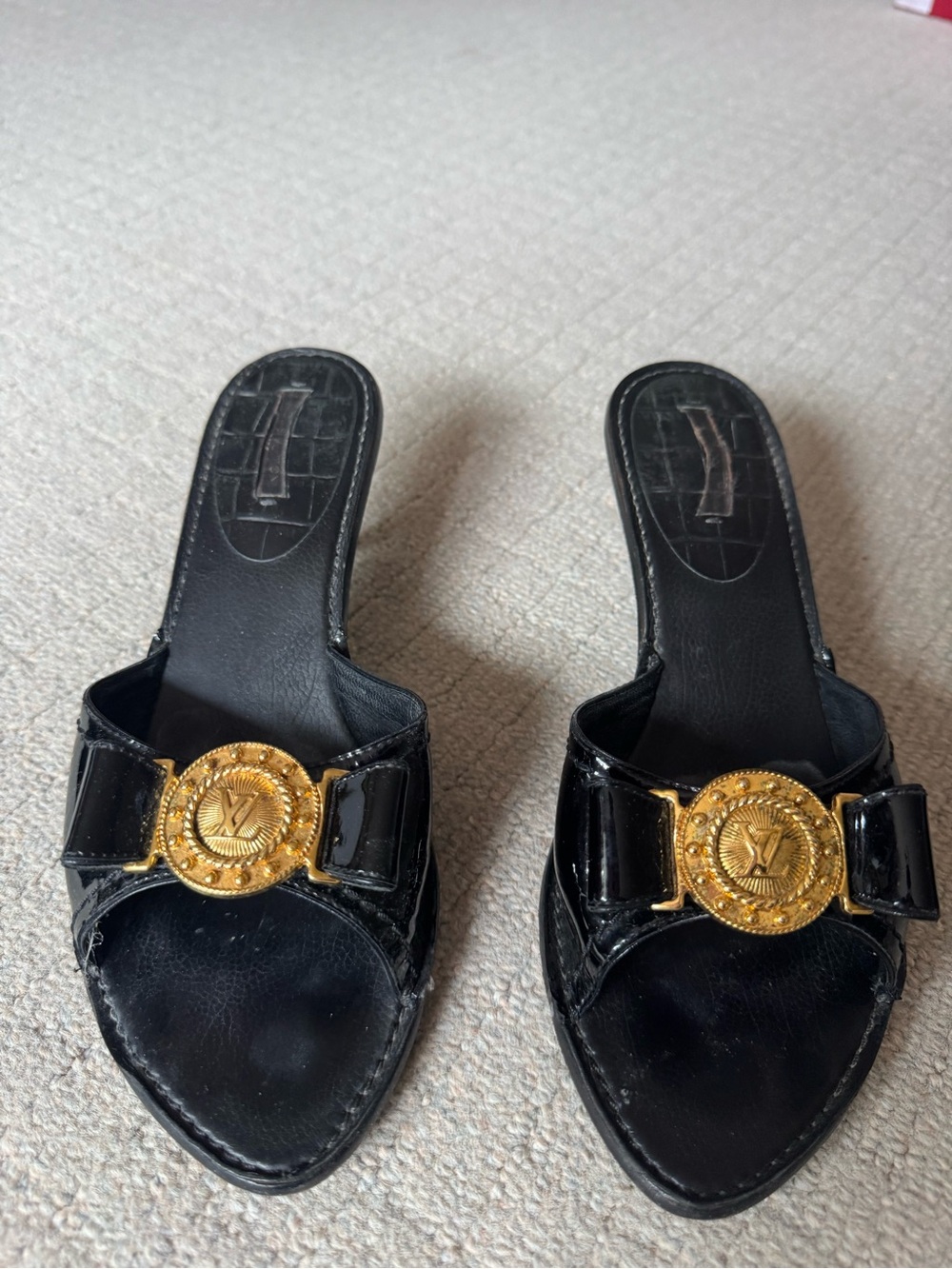 AUTHENTIC Louis Vuitton Vintage Black Patent Leather Slide Mules w/ Gold accent